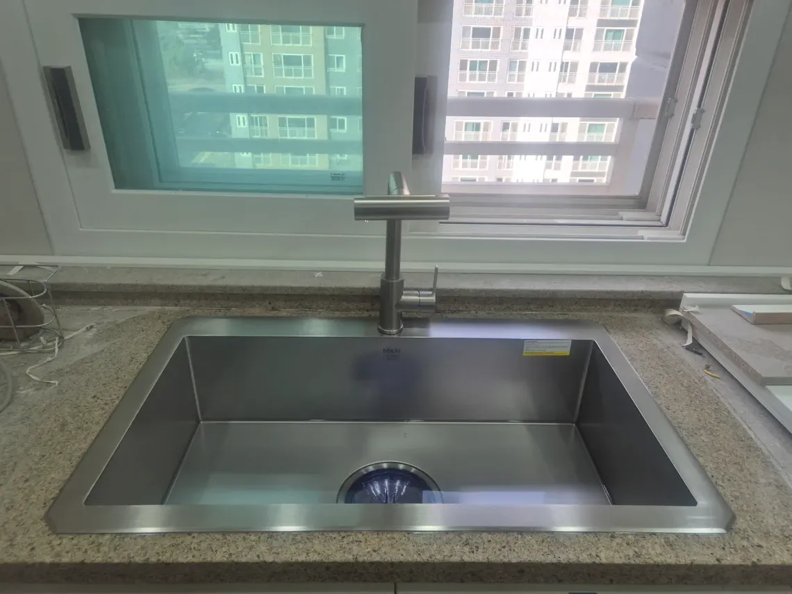 교체 완료된 싱크볼